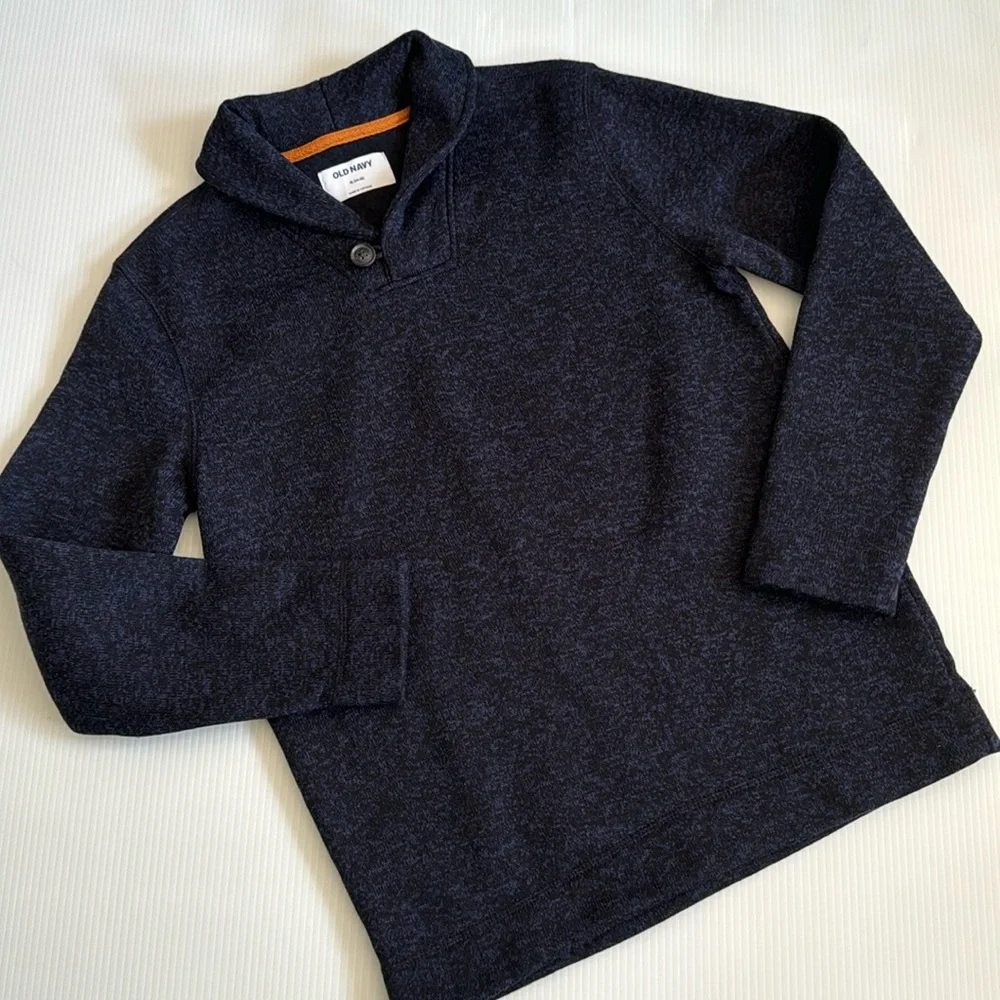 Old Navy black & blue one button pull over sweater. Boys size XL (14-16)